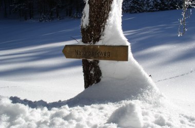 Wegweiser Naturpark Eisenwurzen im Schnee, © POV