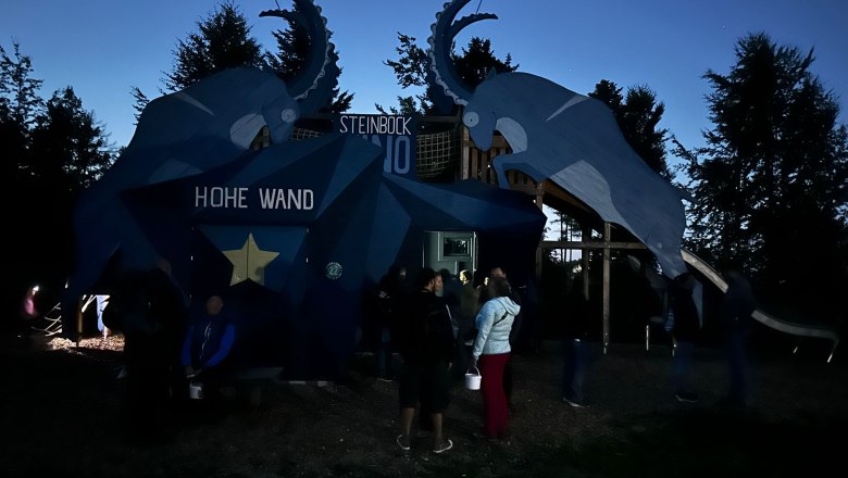 Nachts beim Steinbockkino, © Naturpark Hohe Wand