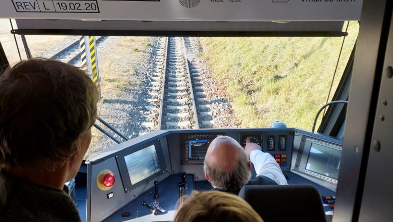 Im Cockpit der Mariazellerbahn, © Verein Naturparke Noe